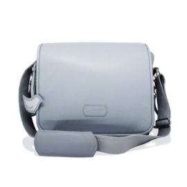 Bolsa para Bebê de Couro Modelo Vinícius - Azul Bebê Bolsa para Bebê de Couro Modelo Vinícius - Azul Bebê